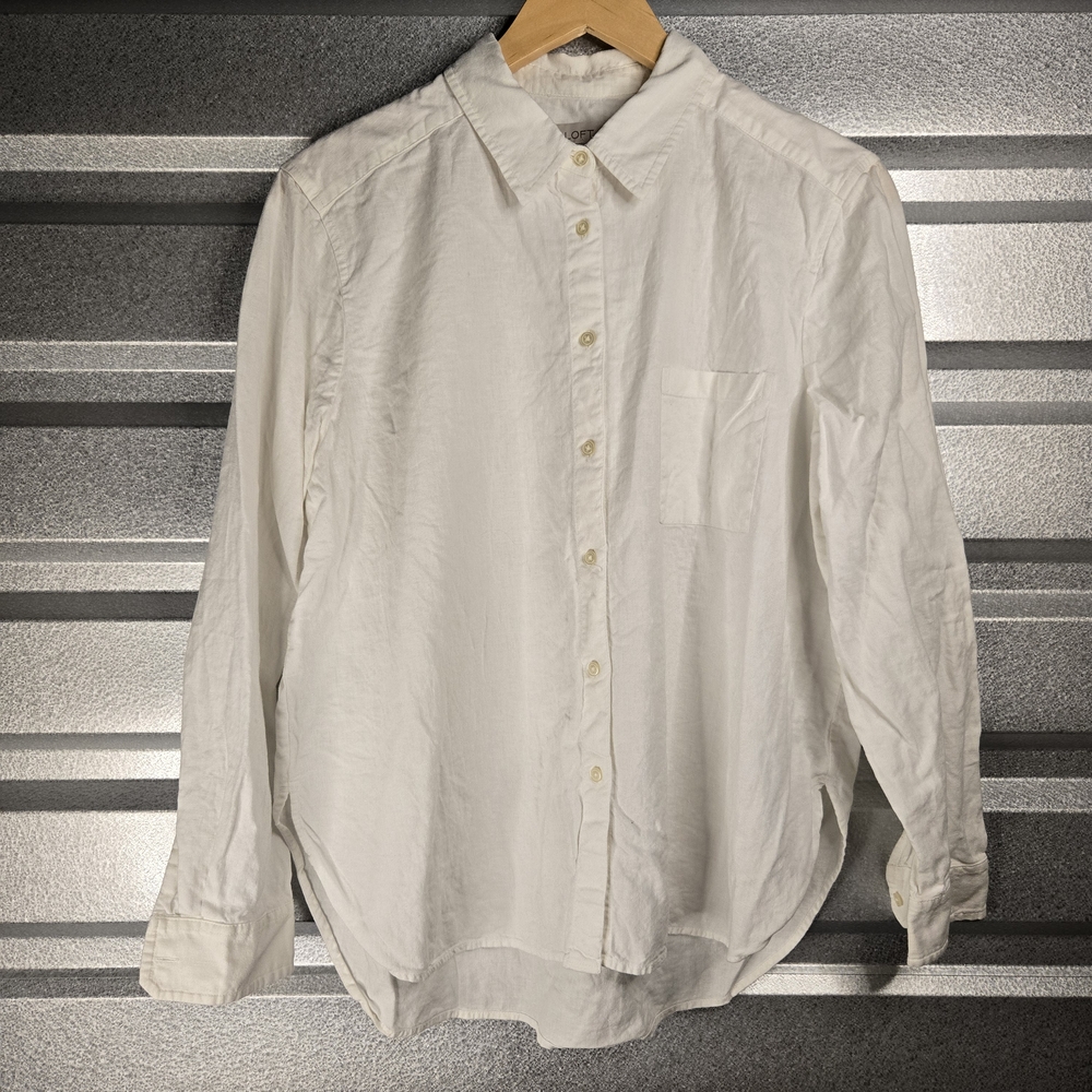 LOFT Textured White Button-Down – Soft White – Size L